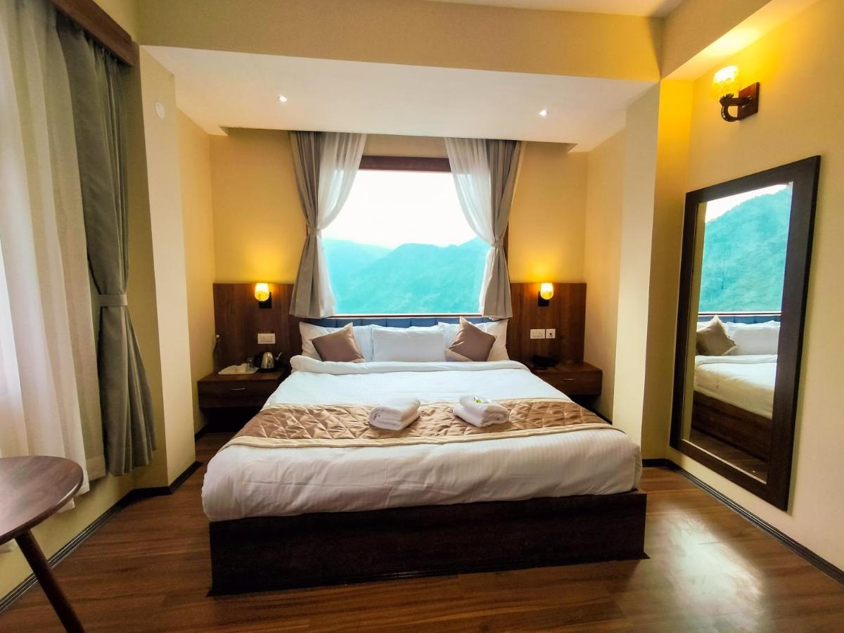 Sila Norphel Pelling Hotel Bagian luar foto