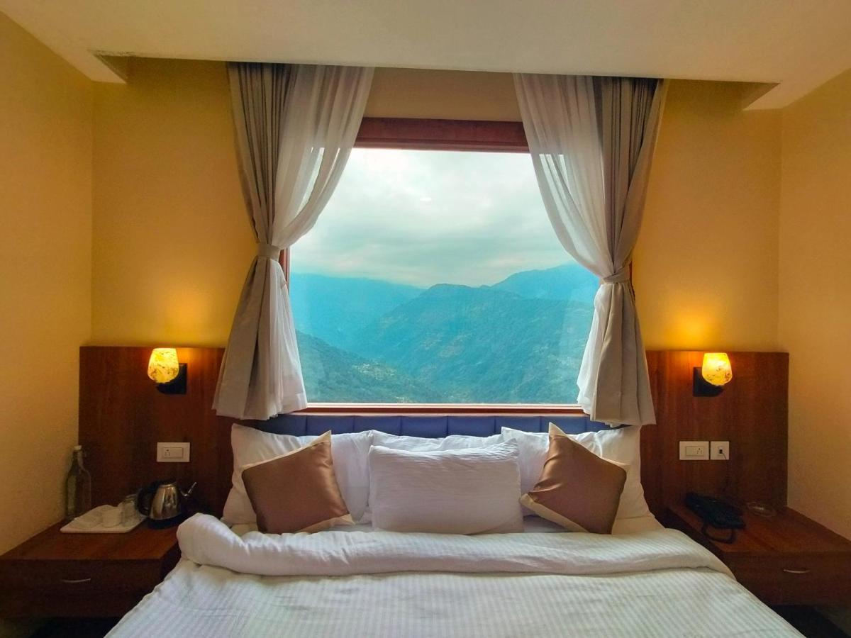 Sila Norphel Pelling Hotel Bagian luar foto